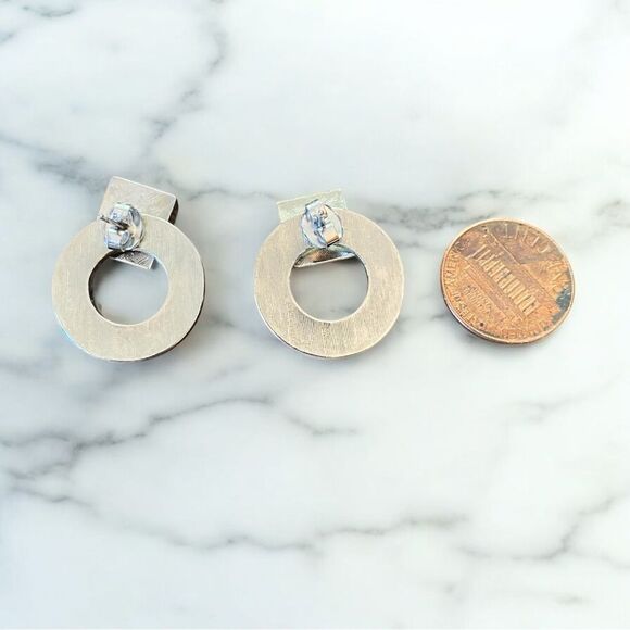 Vintage Avon Elegant Silver plated 1985 “City Lights” Women's Earrings - Picture 3 of 3